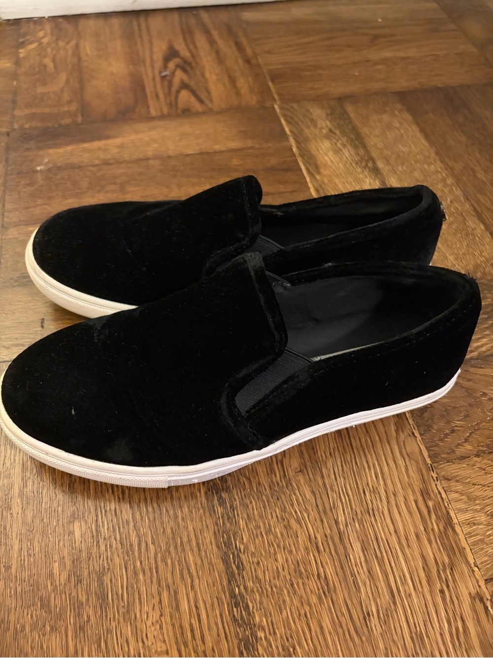 Steve Madden Black Velvet Slip On Sneakers with White Sole - Picture 4 of 4